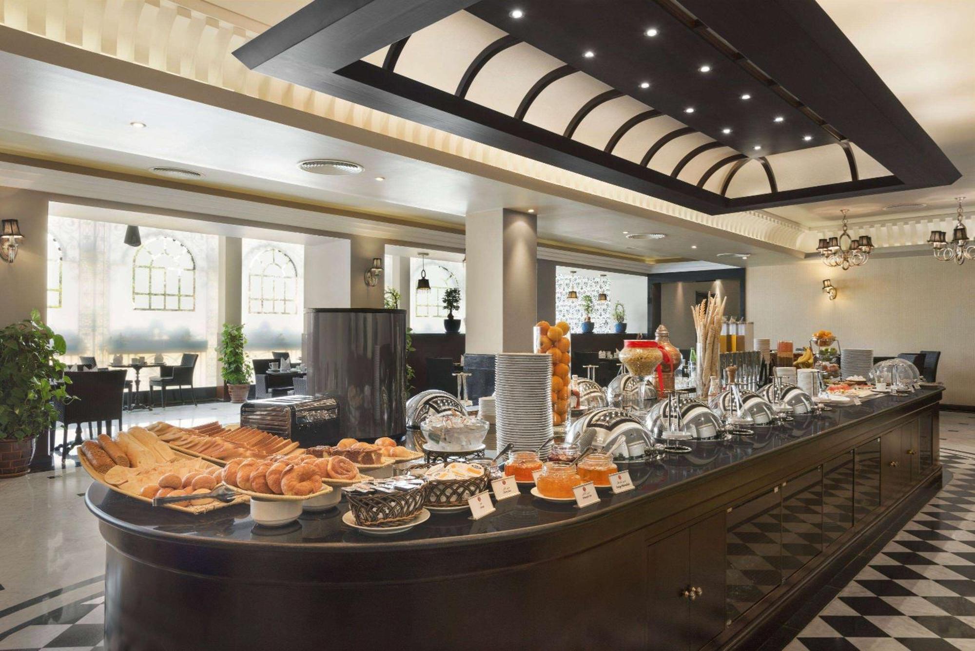 Ramada By Wyndham Bahrain Hotel Manama Luaran gambar