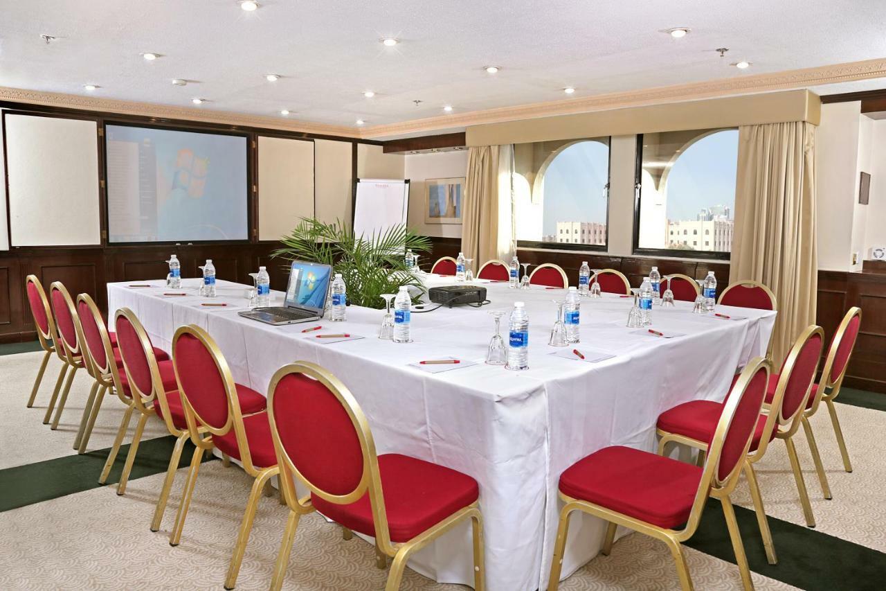 Ramada By Wyndham Bahrain Hotel Manama Luaran gambar